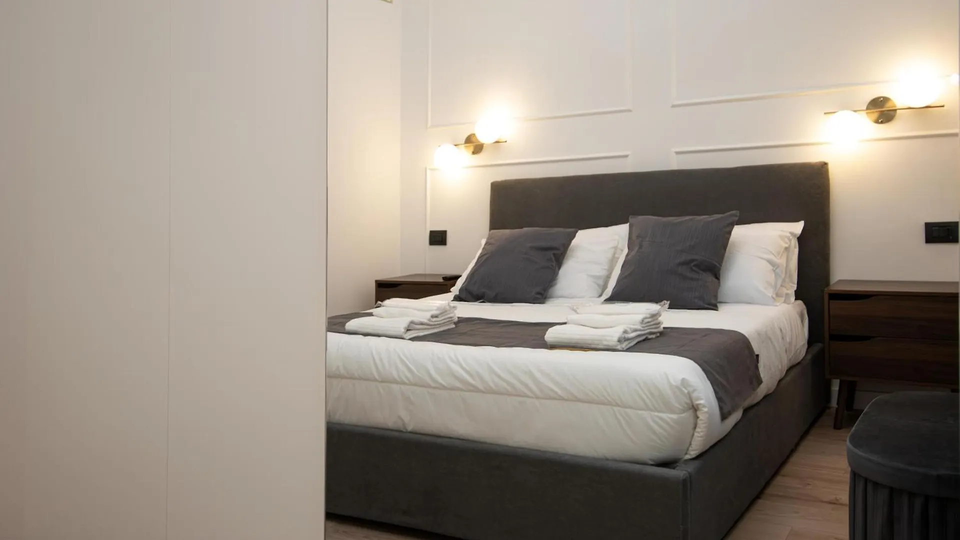 Casa Enea - Luxury House - Porta Romana - Duomo M3 Milan